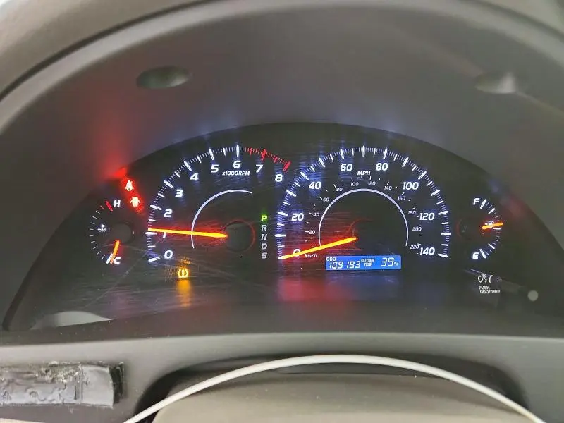 2010 TOYOTA CAMRY LE  