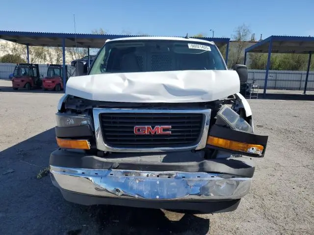 2022 GMC SAVANA G2500  