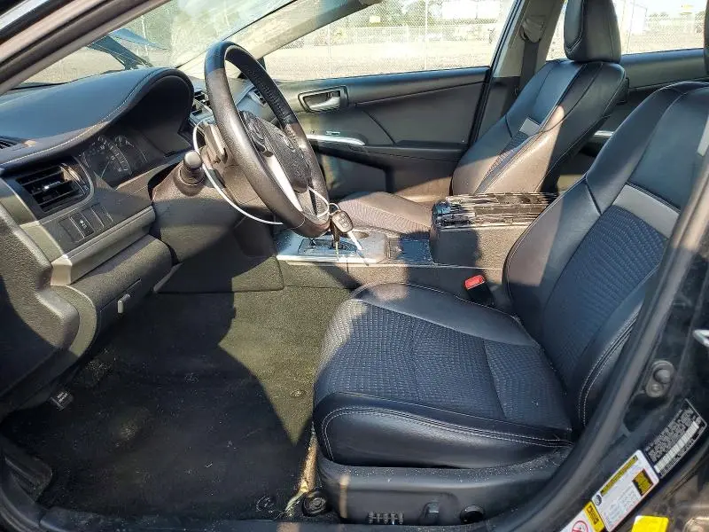 2014 TOYOTA CAMRY SE  