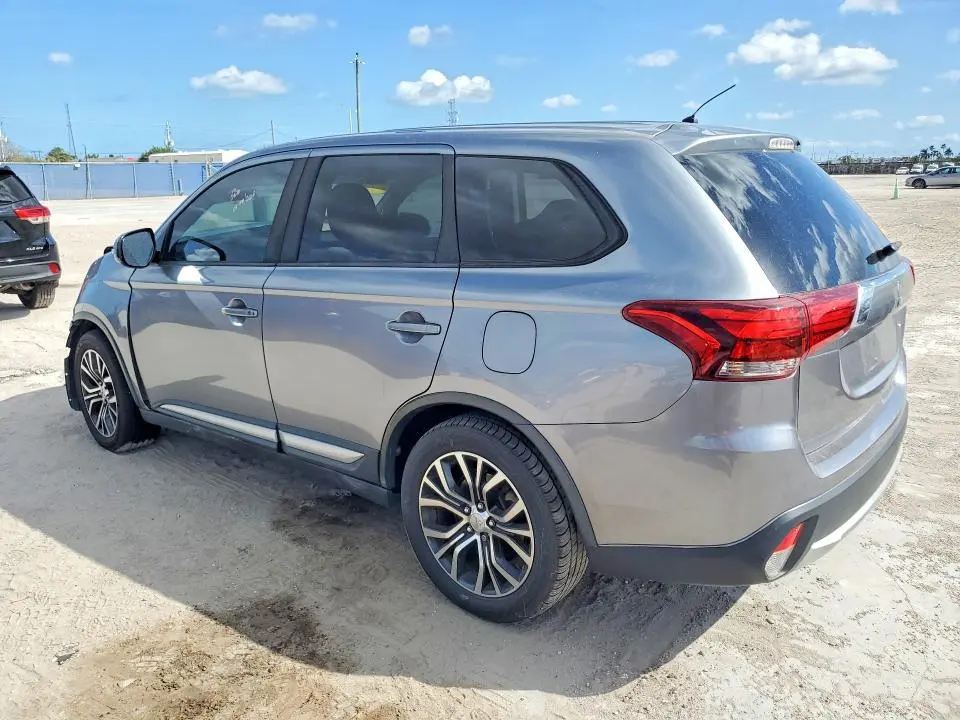 2016 MITSUBISHI OUTLANDER SE  