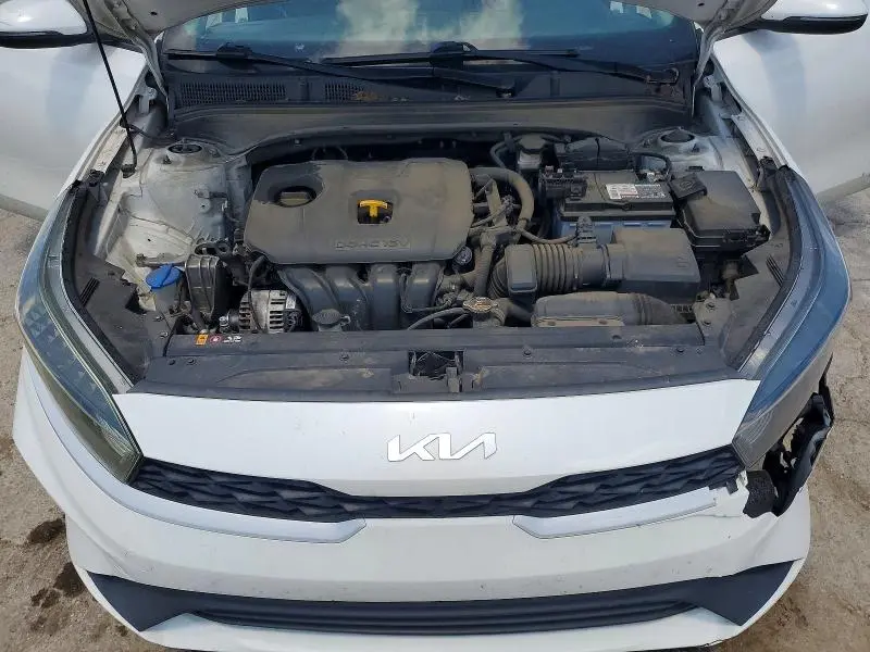 2022 KIA FORTE LXS  
