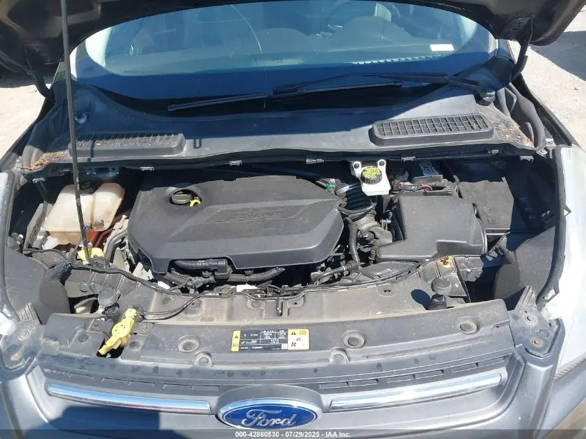 2015 FORD ESCAPE SE