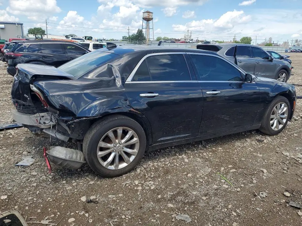 2016 CHRYSLER 300C   