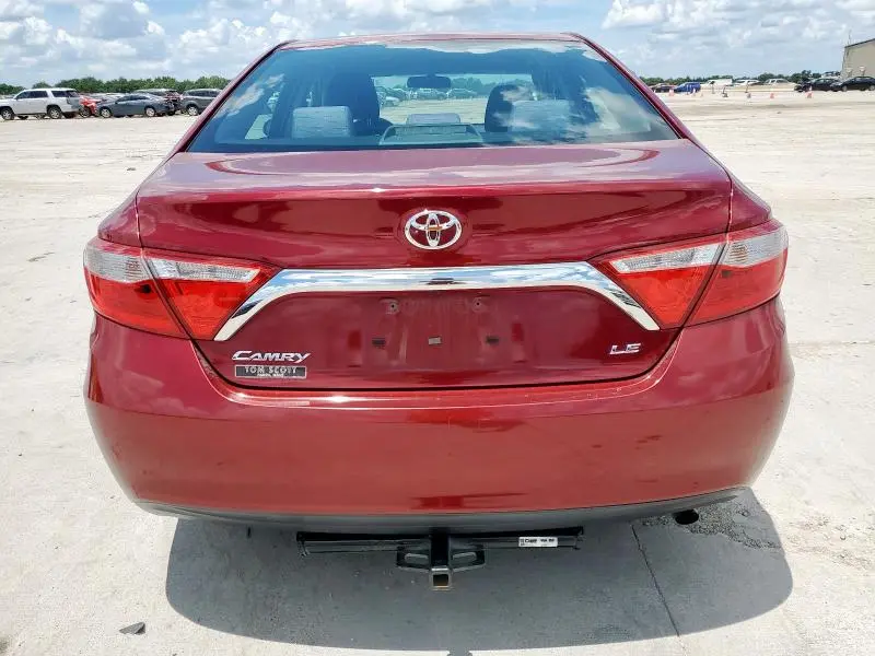 2015 TOYOTA CAMRY LE  