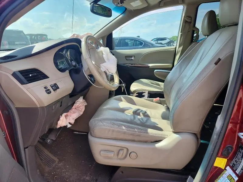2011 TOYOTA SIENNA XLE 8-PASSENGER  