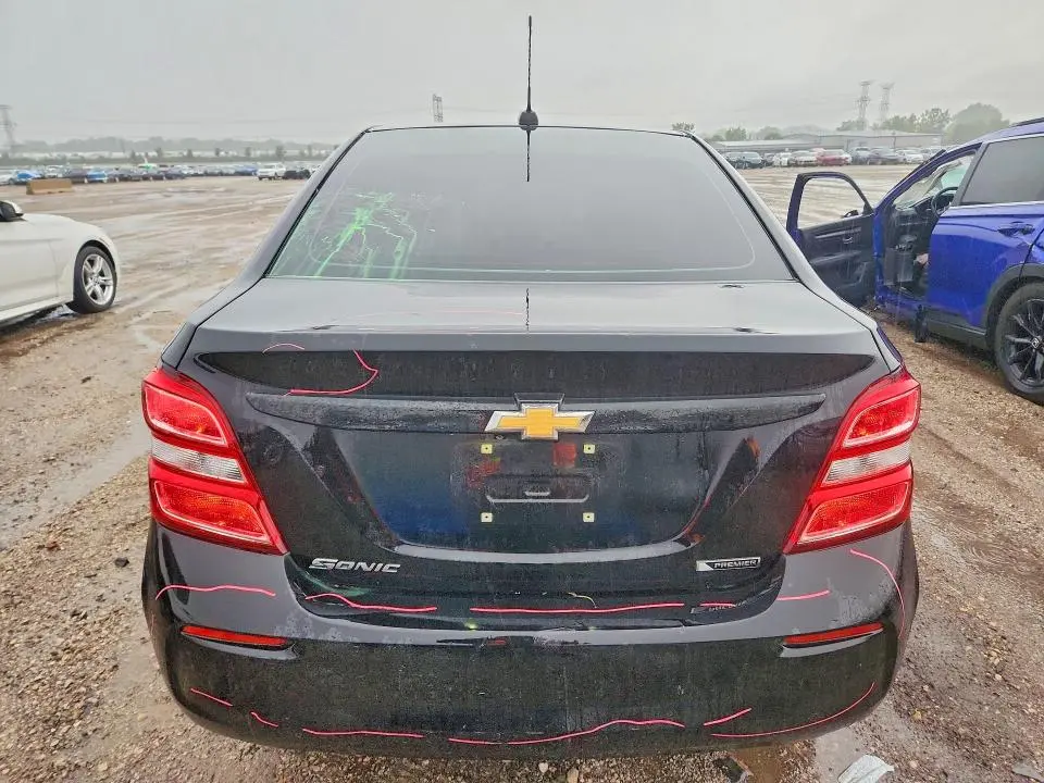 2019 CHEVROLET SONIC PREMIER  