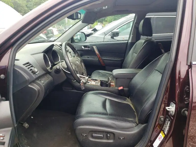 2013 TOYOTA HIGHLANDER LIMITED  