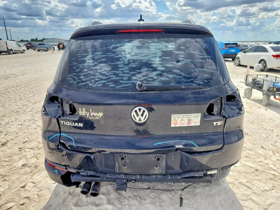 2017 VOLKSWAGEN TIGUAN S  