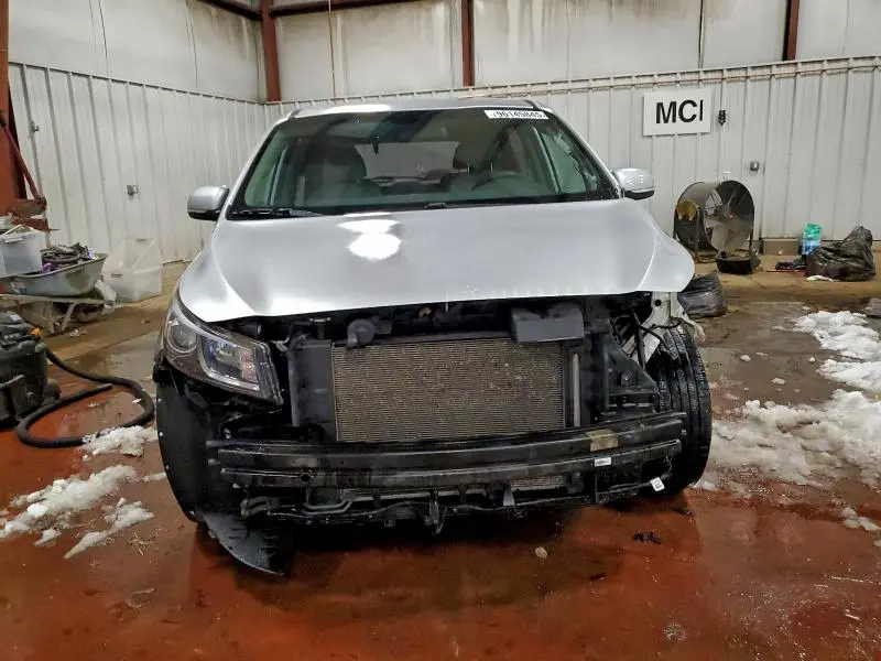 2016 KIA SEDONA L  
