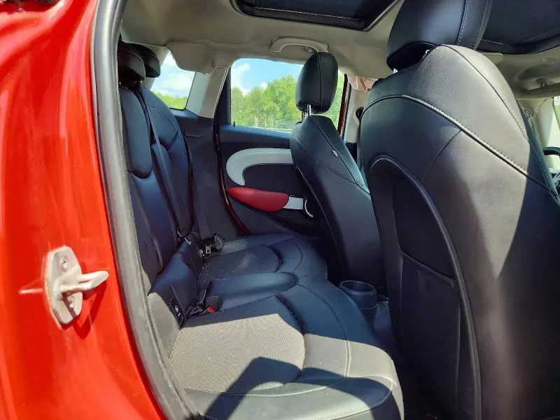 2015 MINI COOPER S  