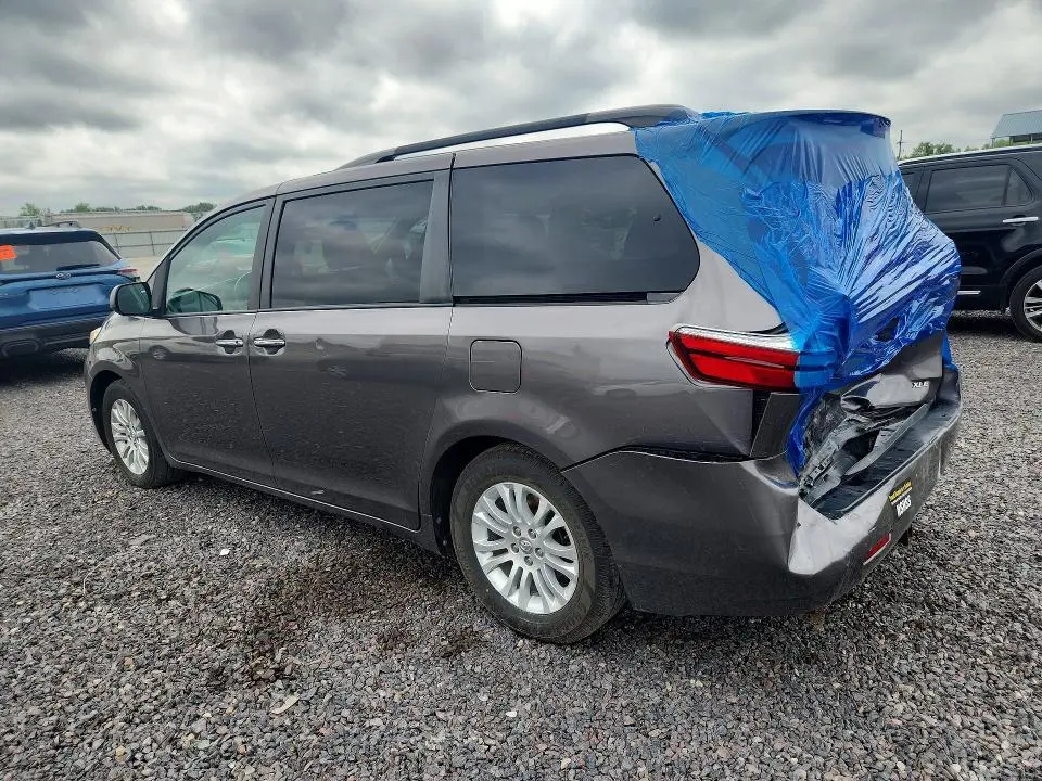 2017 TOYOTA SIENNA XLE 8-PASSENGER  