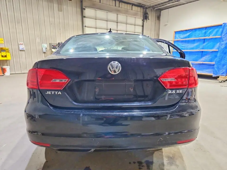 2012 VOLKSWAGEN JETTA SE  