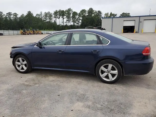 2013 VOLKSWAGEN PASSAT SE  