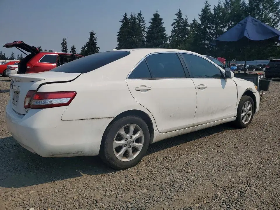2010 TOYOTA CAMRY LE  