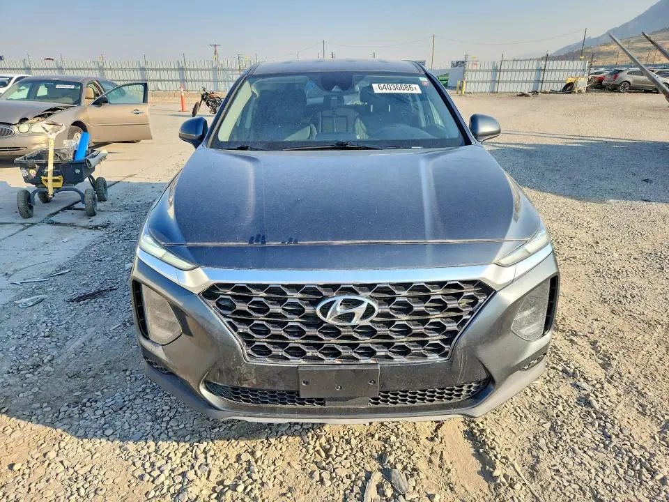 2020 HYUNDAI SANTA FE SE  