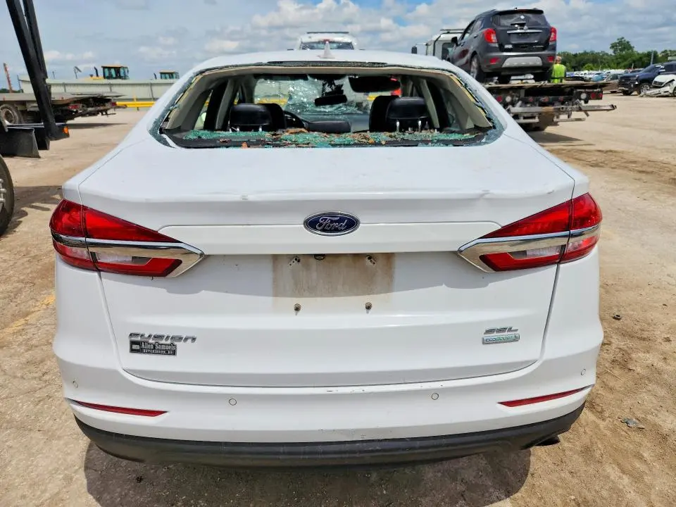 2020 FORD FUSION SEL  