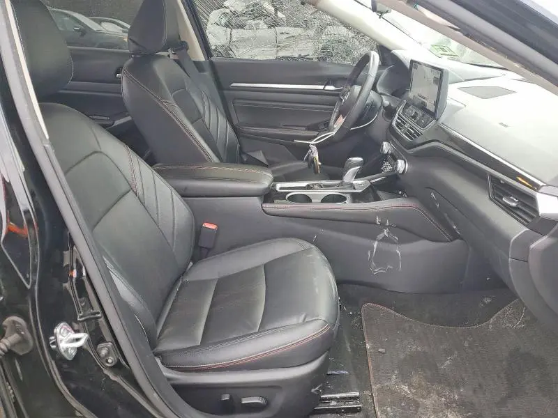 2023 NISSAN ALTIMA SR  