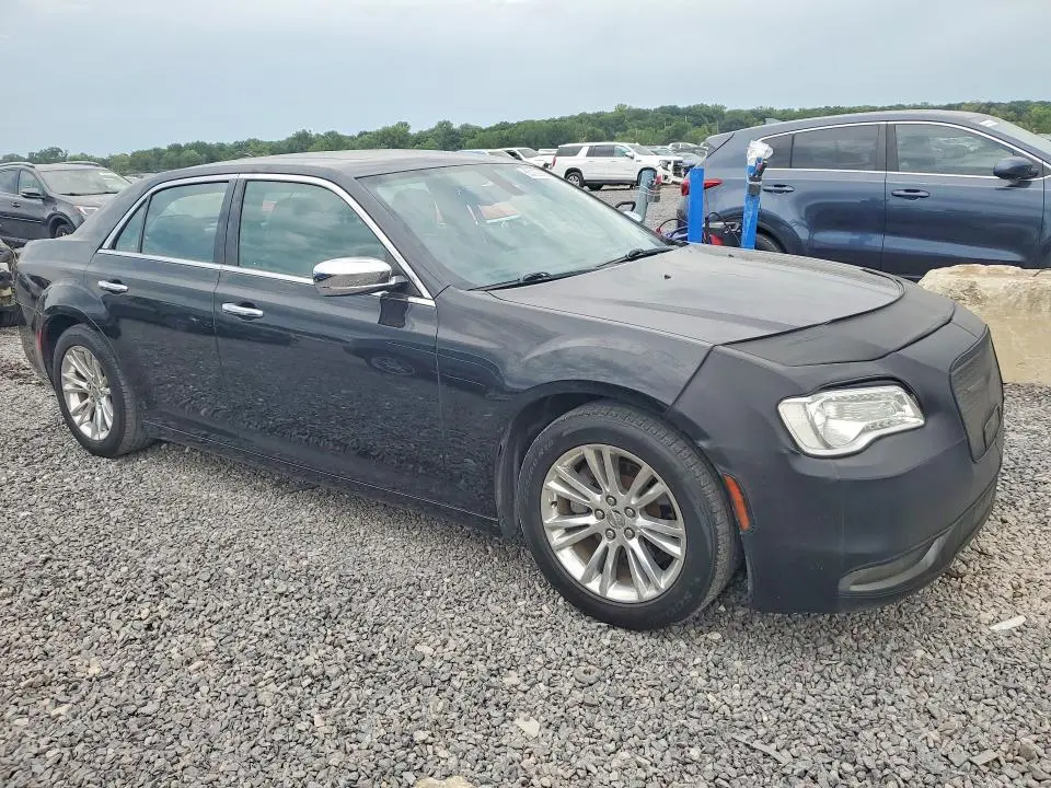 2016 CHRYSLER 300C   