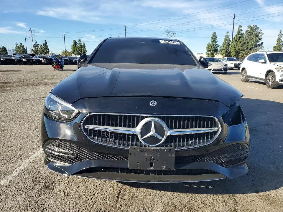 2025 MERCEDES-BENZ C 300  