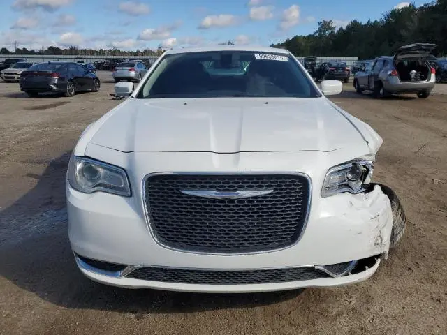 2017 CHRYSLER 300 LIMITED  