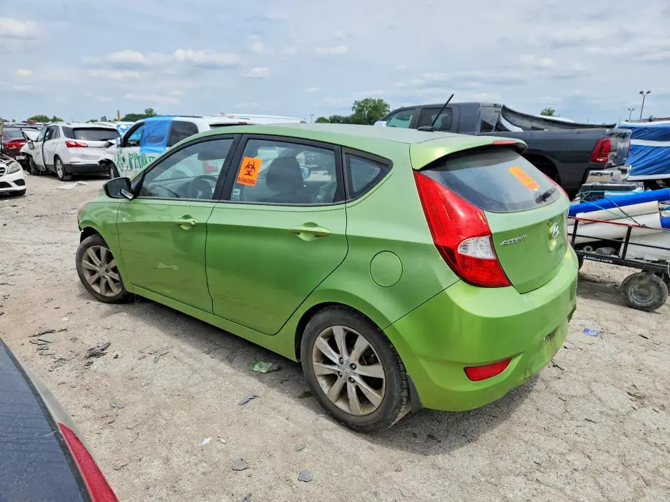 2012 HYUNDAI ACCENT SE  