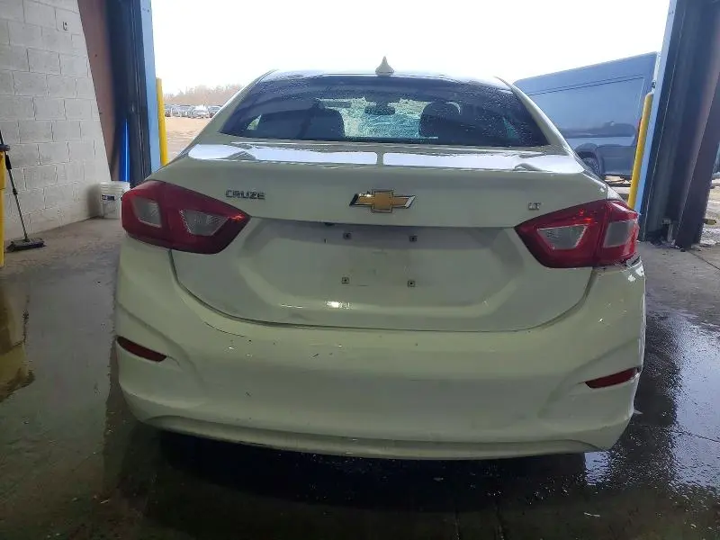 2016 CHEVROLET CRUZE LT  