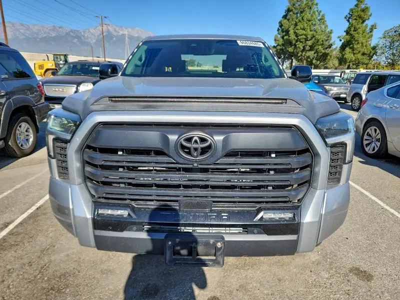 2024 TOYOTA TUNDRA CREWMAX LIMITED  