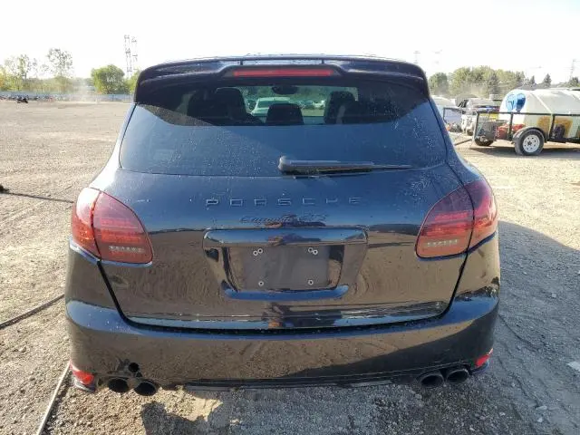 2013 PORSCHE CAYENNE GTS  