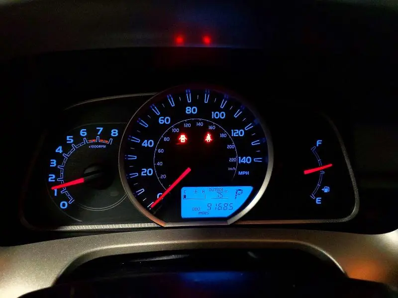 2013 TOYOTA RAV4 LE  