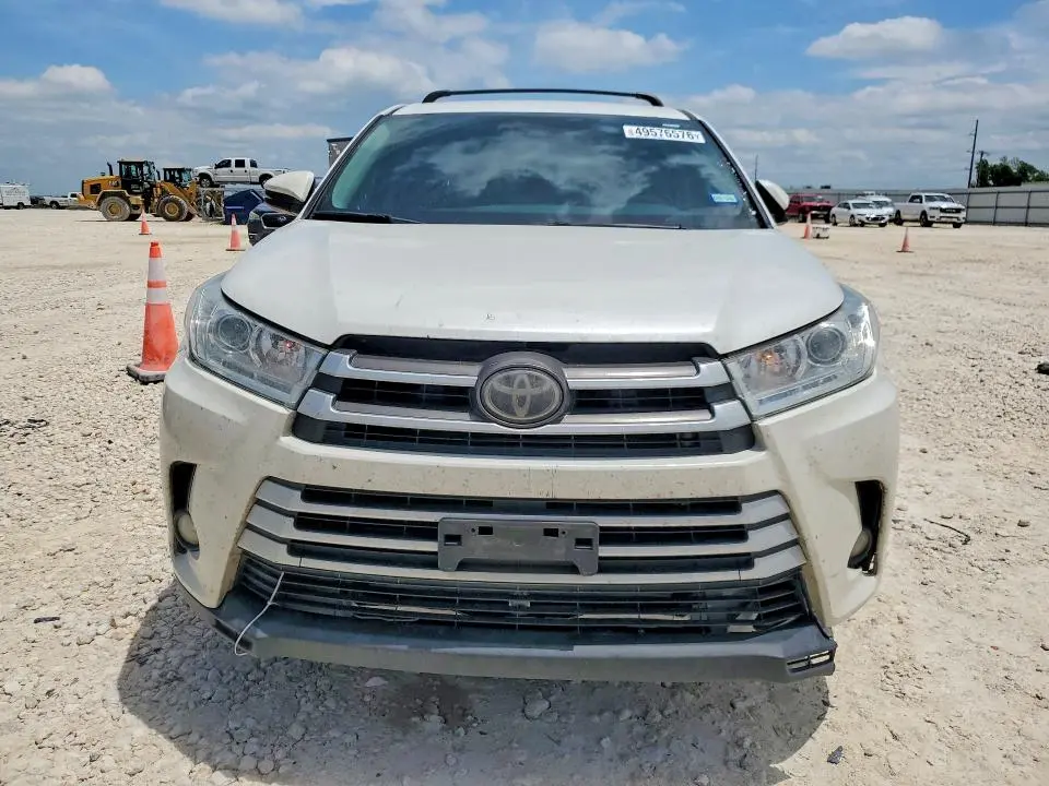2018 TOYOTA HIGHLANDER LE PLUS  