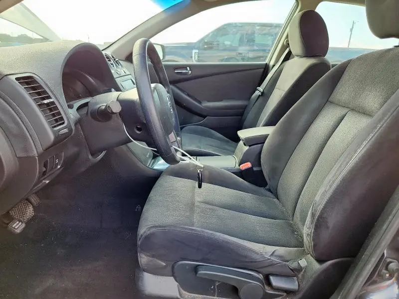 2010 NISSAN ALTIMA BASE  