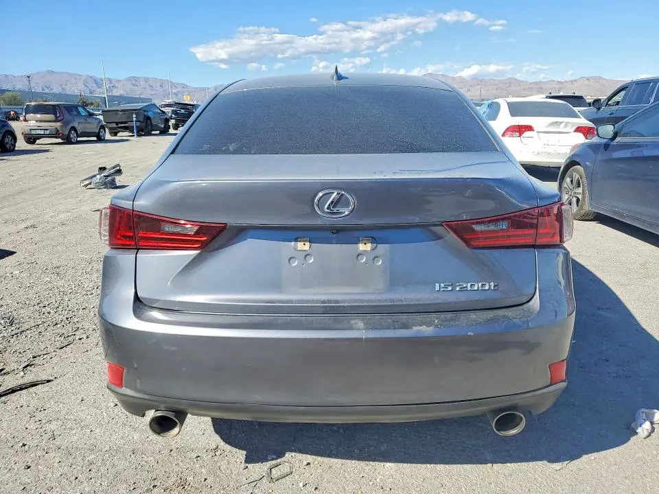 2016 LEXUS IS 200T  