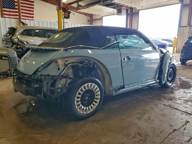 2013 VOLKSWAGEN BEETLE   