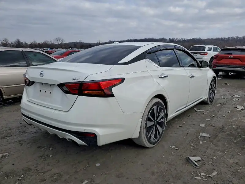 2019 NISSAN ALTIMA SV  