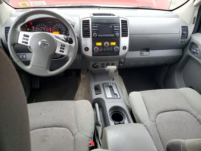 2013 NISSAN FRONTIER S  