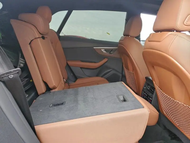 2025 AUDI Q8 PREMIUM PLUS  