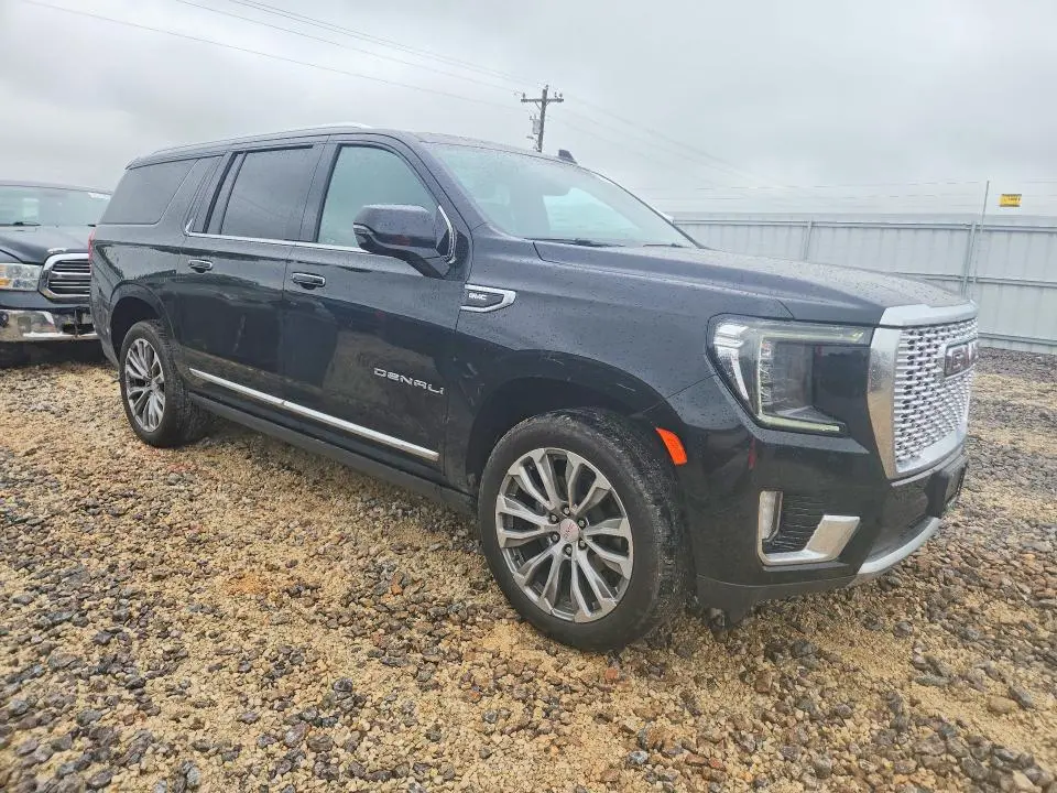 2021 GMC YUKON XL DENALI  