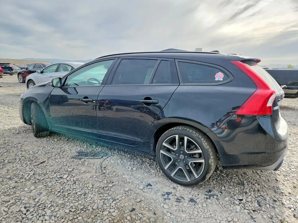 2018 VOLVO V60 T5 DYNAMIC  