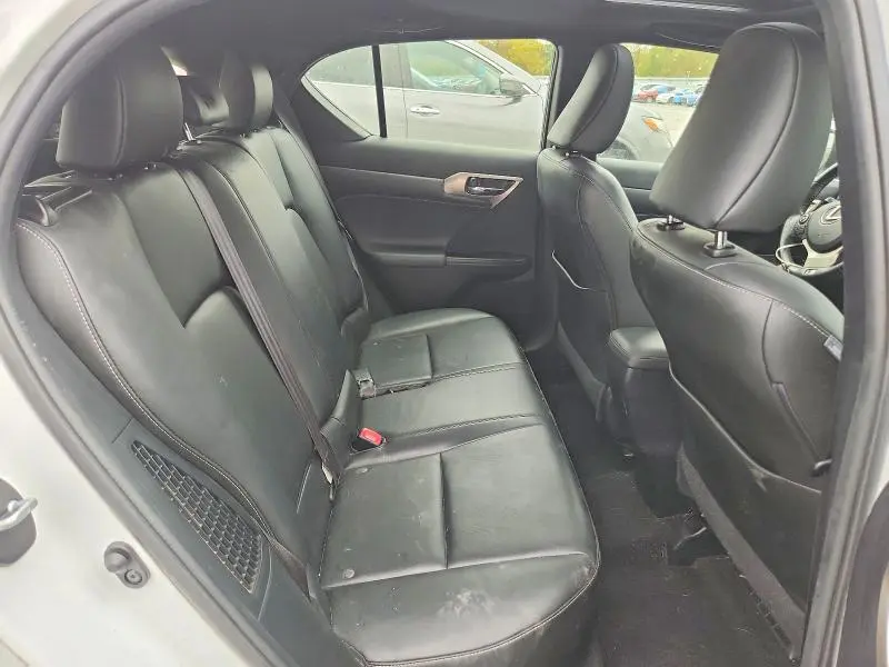 2015 LEXUS CT 200  