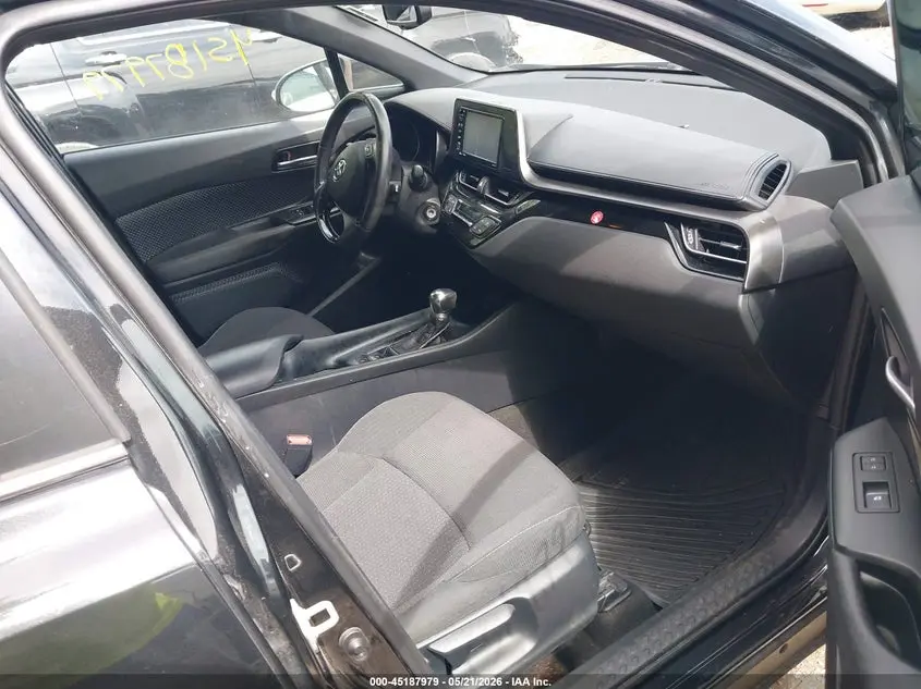 2018 TOYOTA C-HR XLE