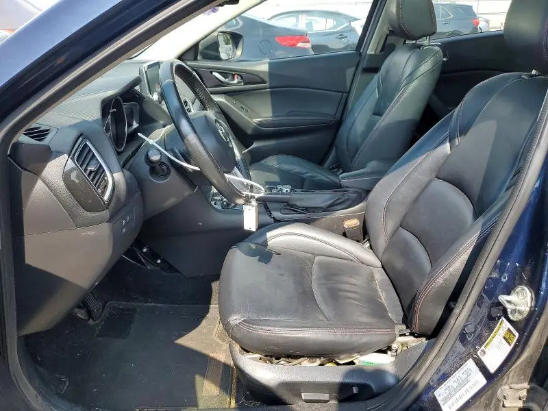 2016 MAZDA 3 TOURING  
