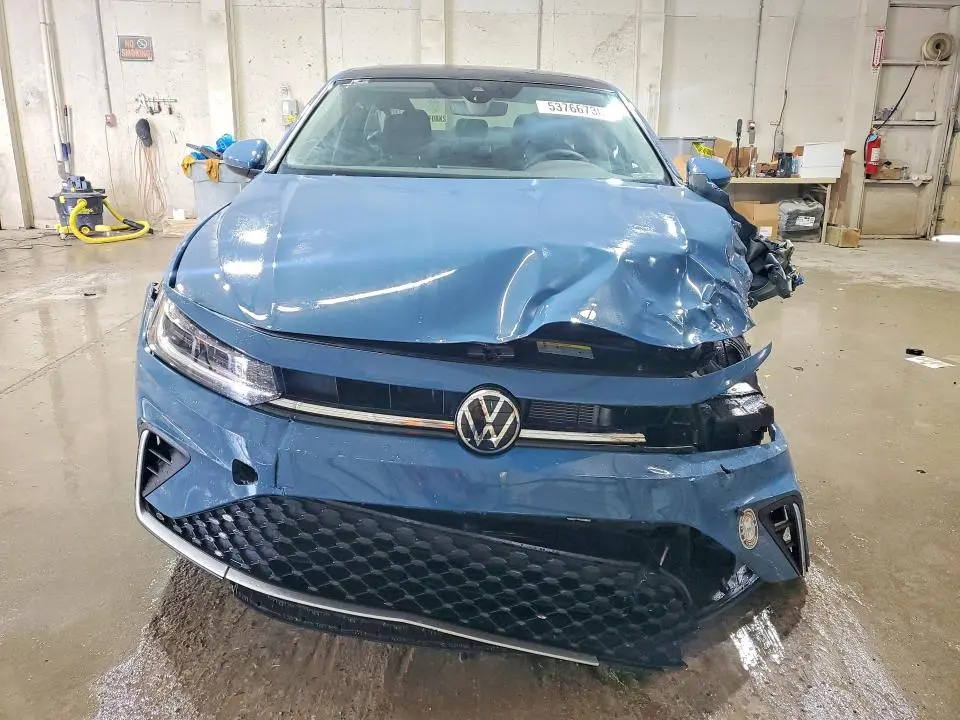 2025 VOLKSWAGEN JETTA SE  