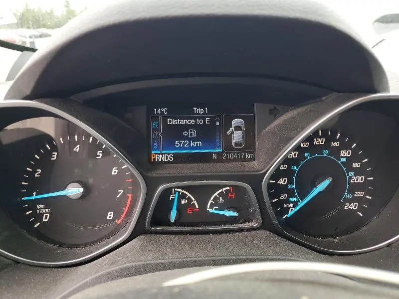 2016 FORD ESCAPE SE  