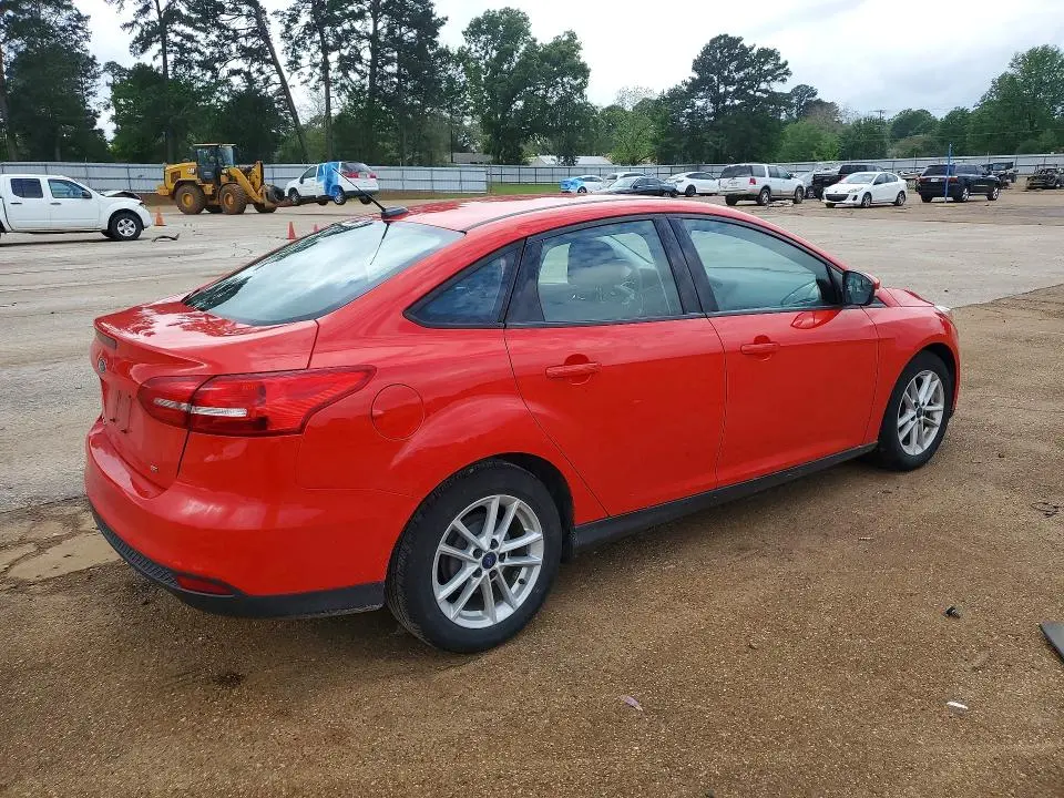 2016 FORD FOCUS SE  