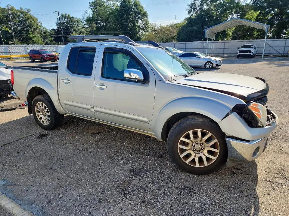 2012 NISSAN FRONTIER S  