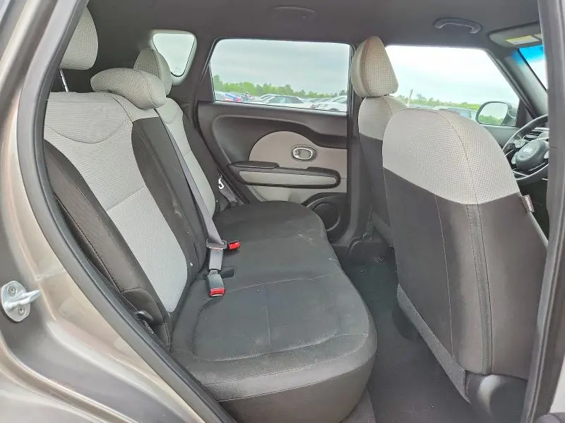 2016 KIA SOUL   