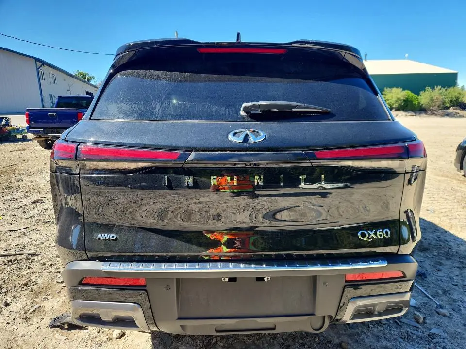 2025 INFINITI QX60 LUXE  