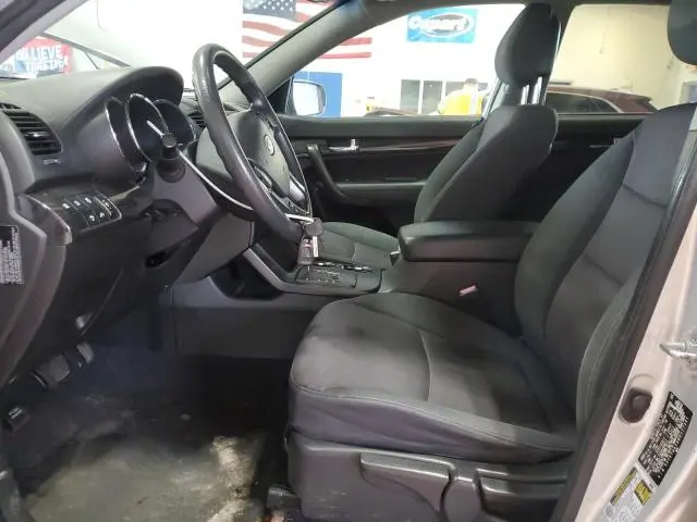 2011 KIA SORENTO BASE  