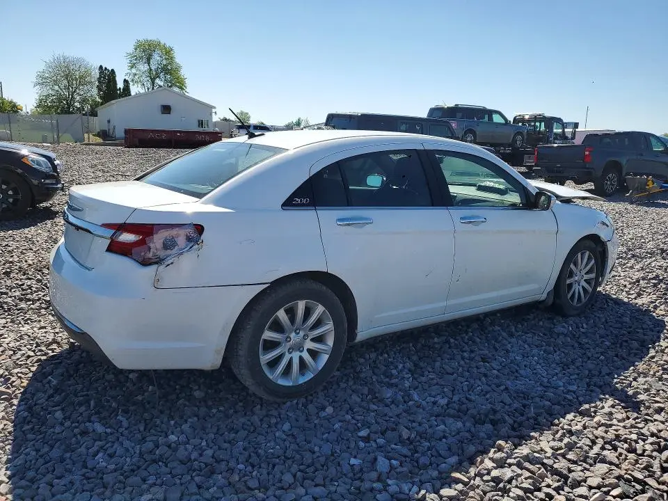 2013 CHRYSLER 200 LIMITED  