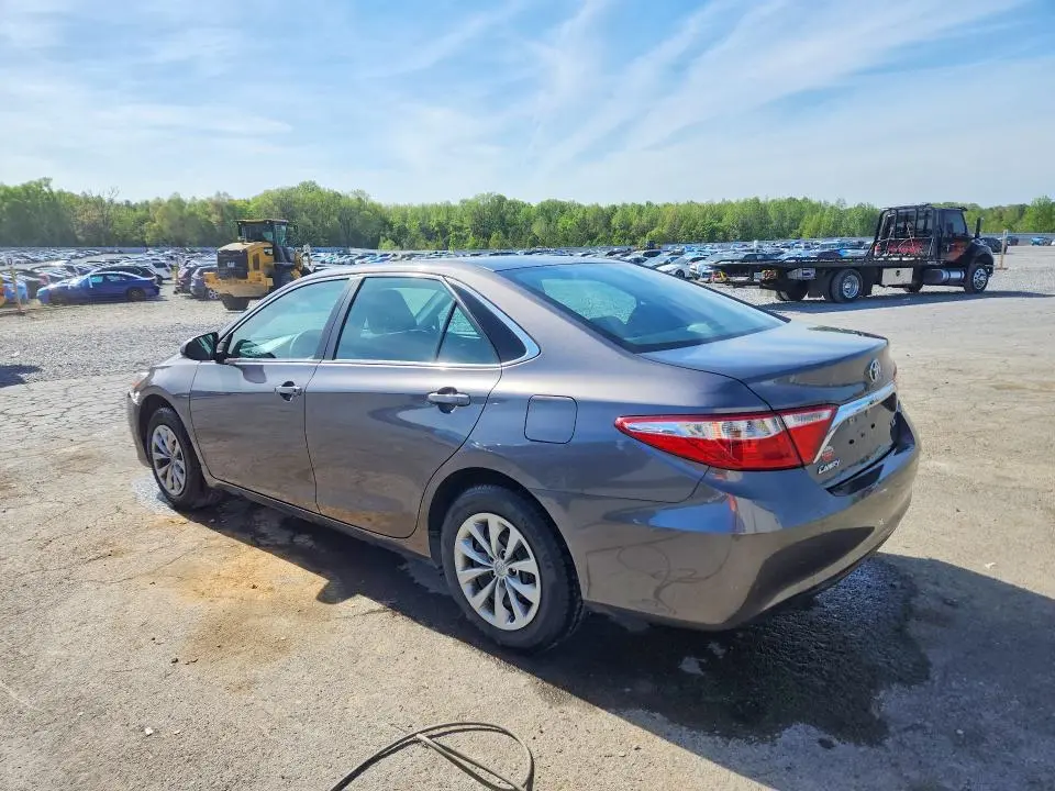 2015 TOYOTA CAMRY LE  